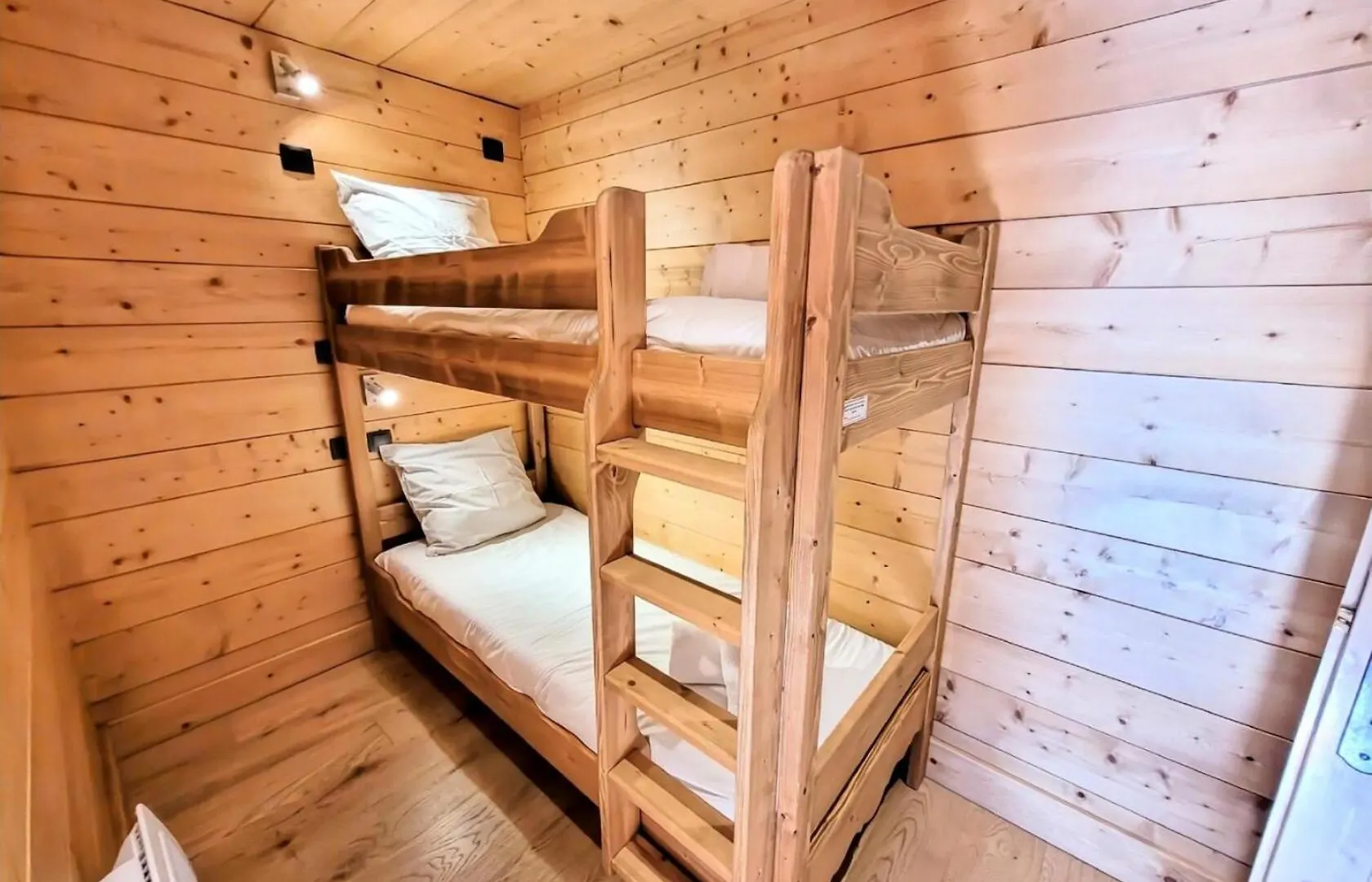 Residence Epilobe - T3+Cabine Au Coeur Du Village Et Proche Des Pistes Mae-0971 لي جيه شقة